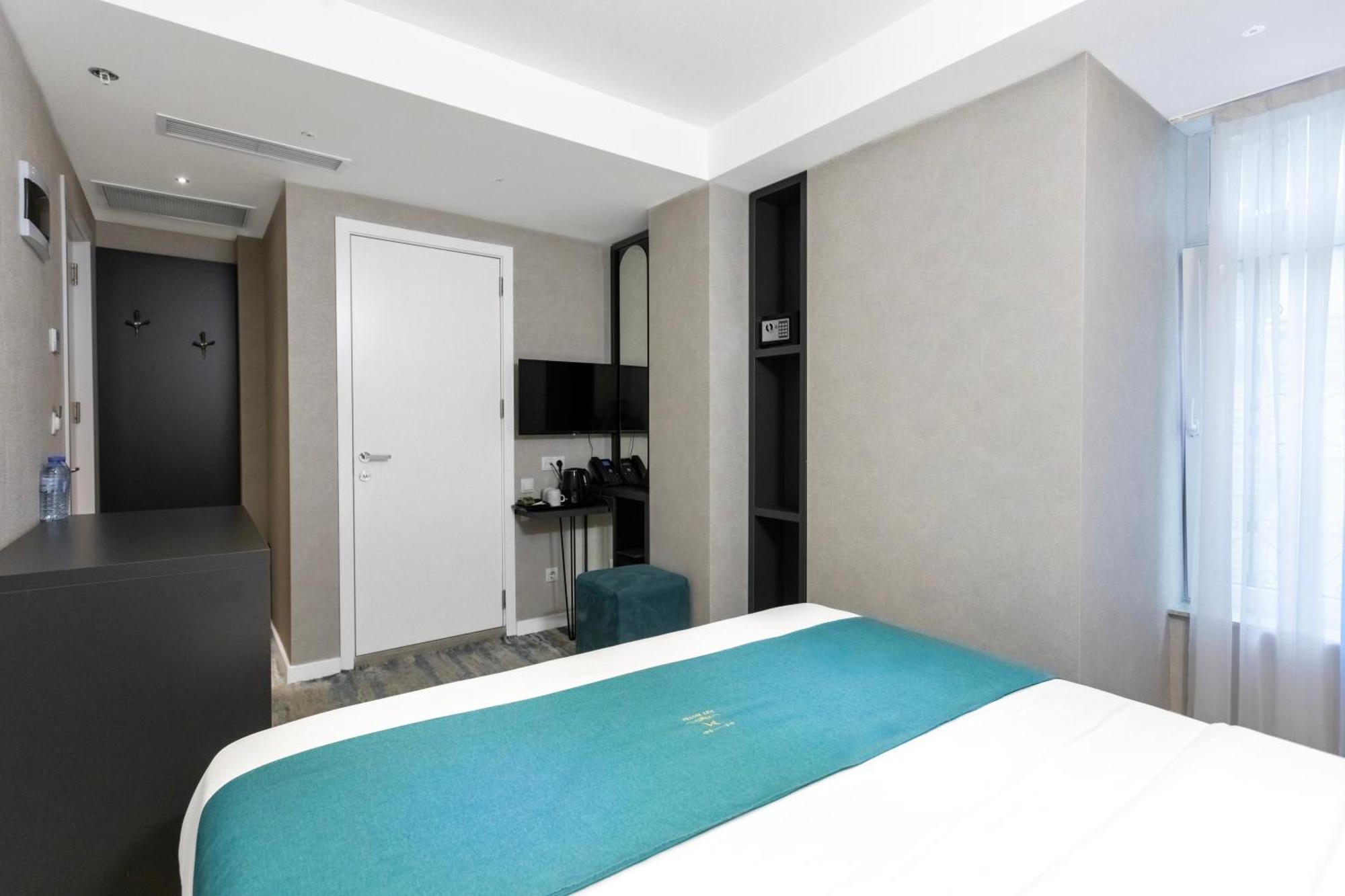 Готель Mit 4*
